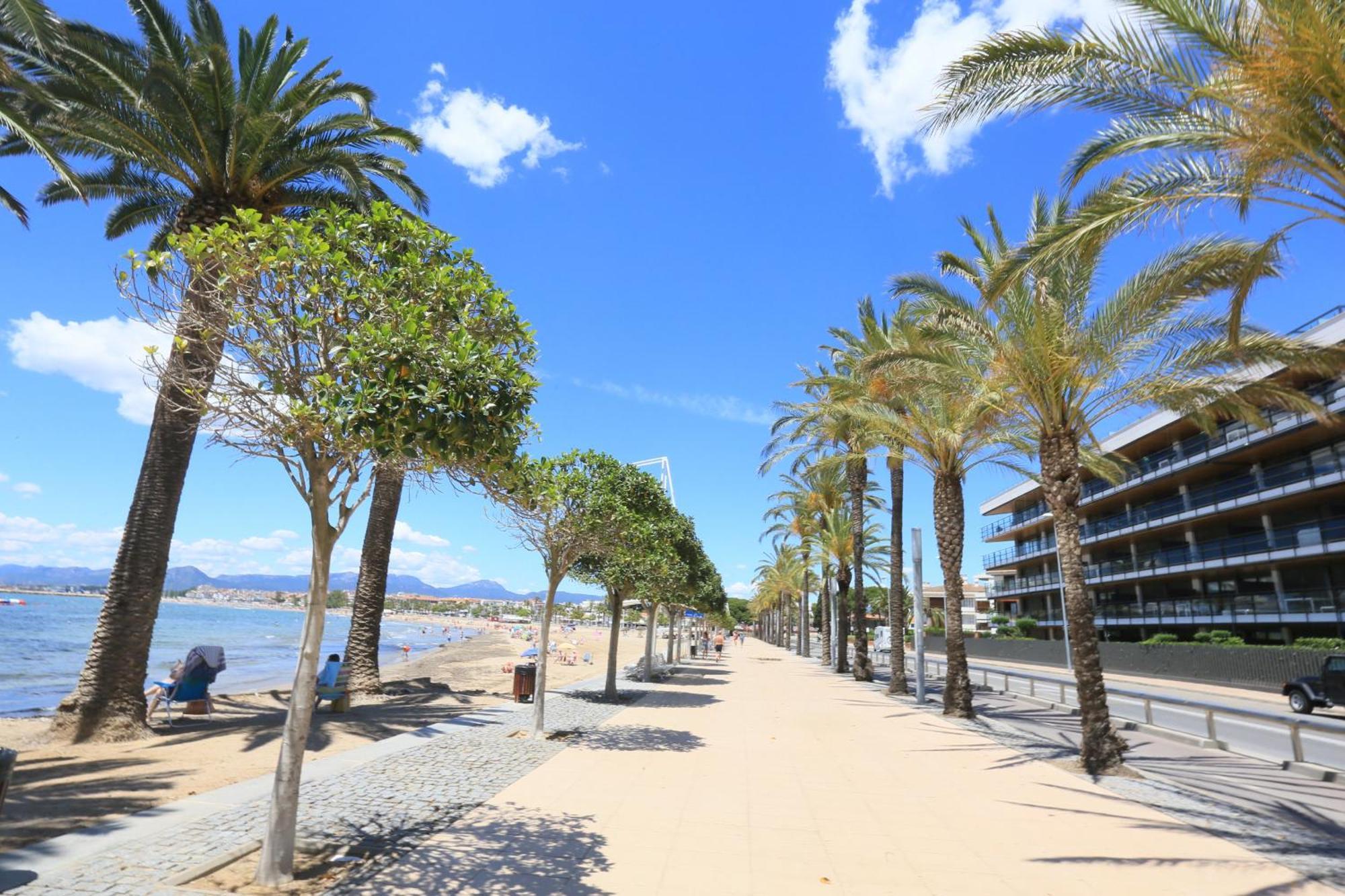 Tropicana Mar Litoral - Only Families Cambrils Exterior photo